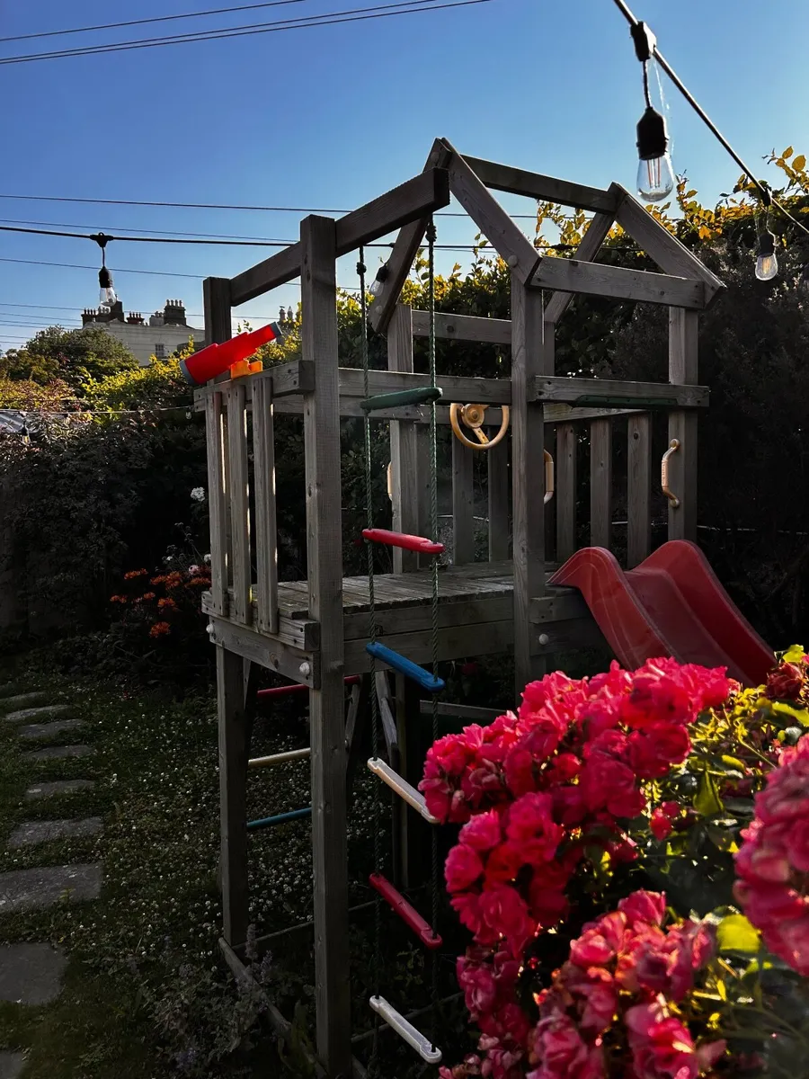 Jungle Gym climbing frame with slide - Image 1