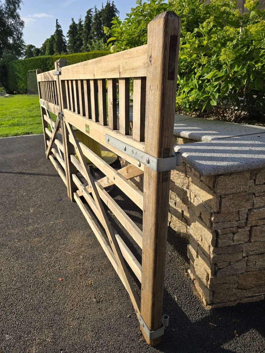 Wooden Gates - Image 4
