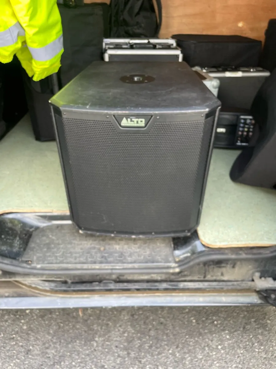 speakers - Image 1