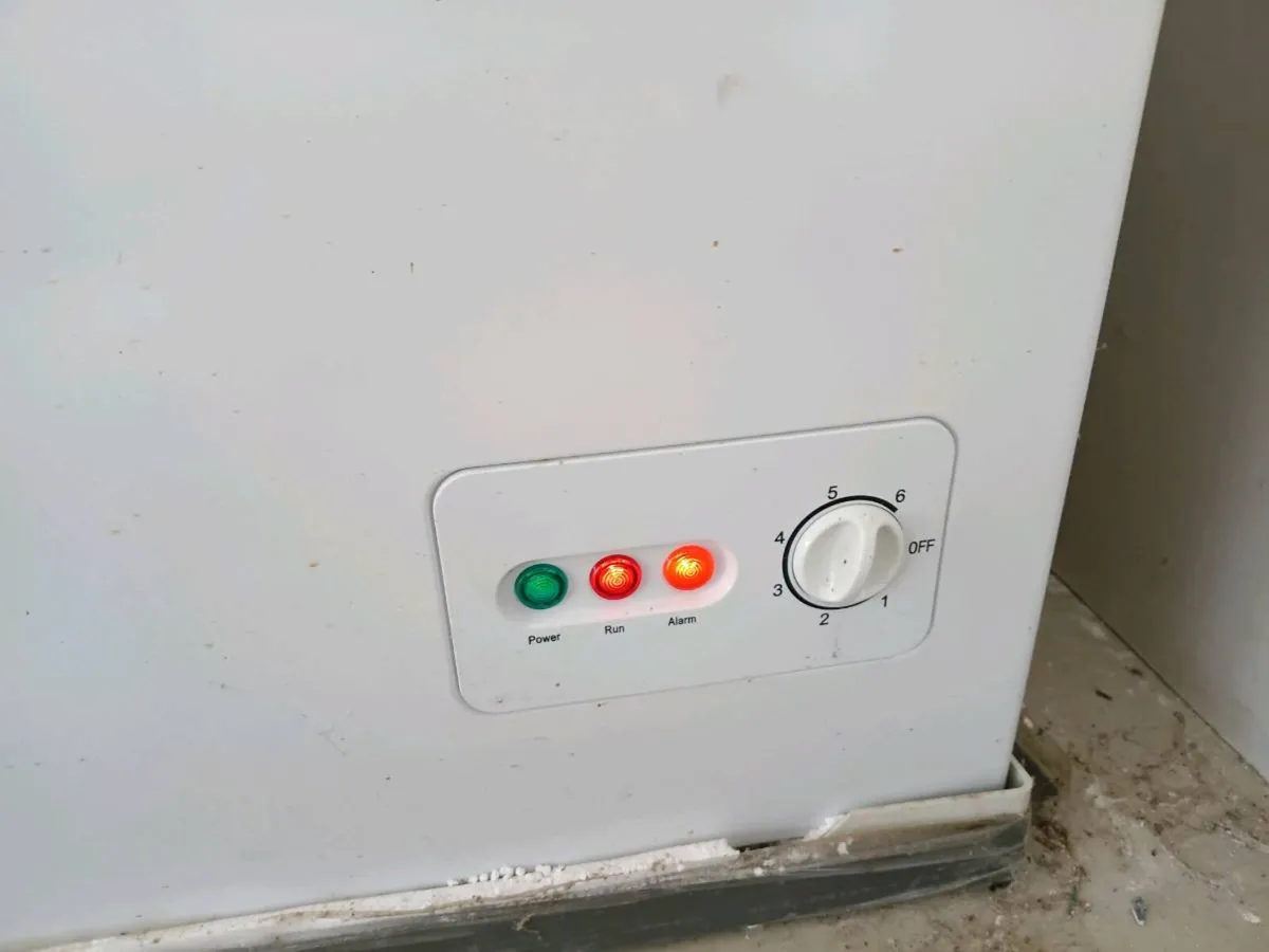 Chest Freezer - Image 3