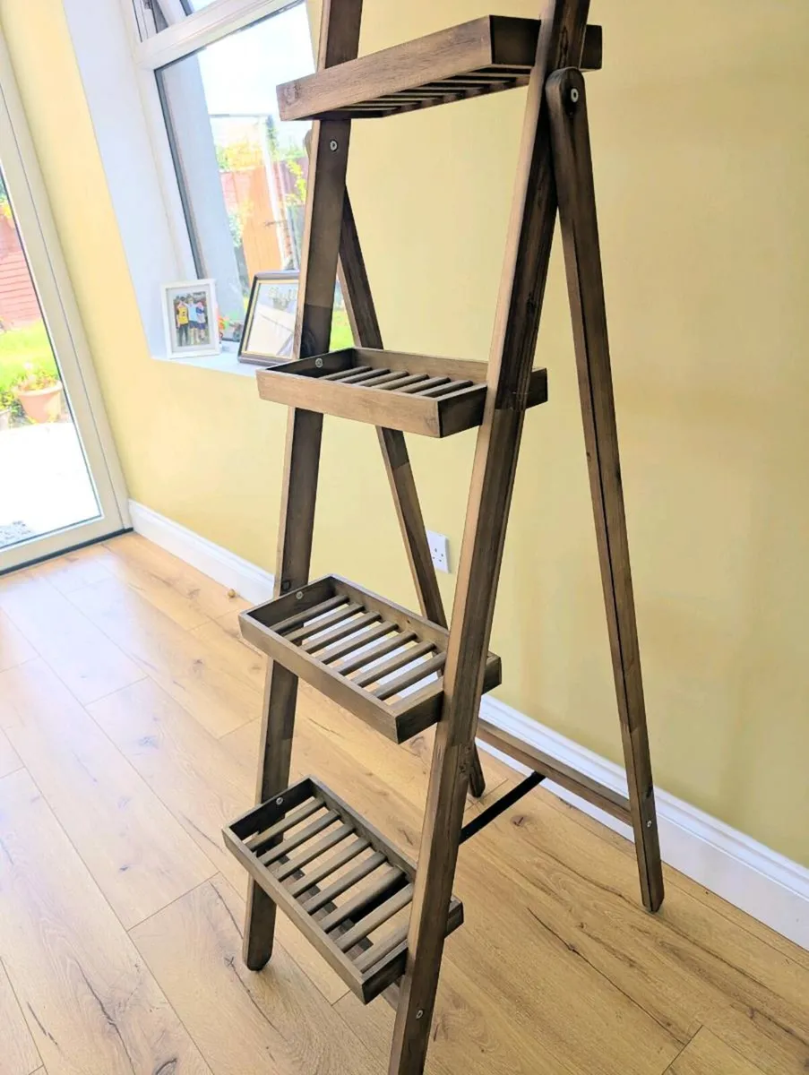 House/ plant ladder - Image 2