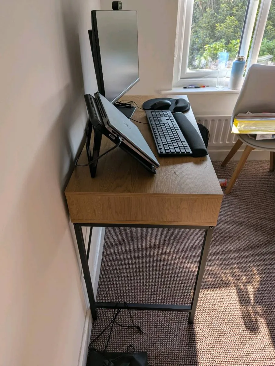 Home office desk - Image 1