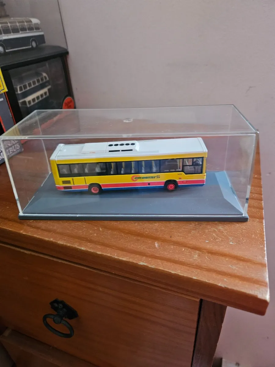 Corgi Bus - Image 1