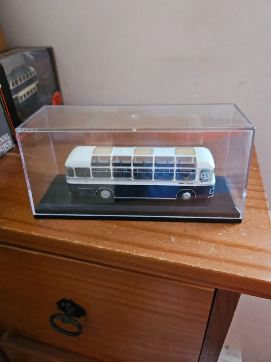 Corgi Bus - Image 1