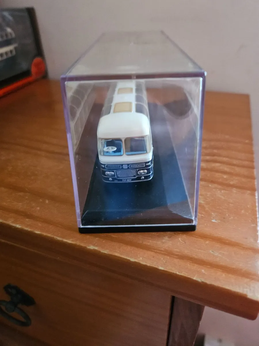 Corgi Bus - Image 2
