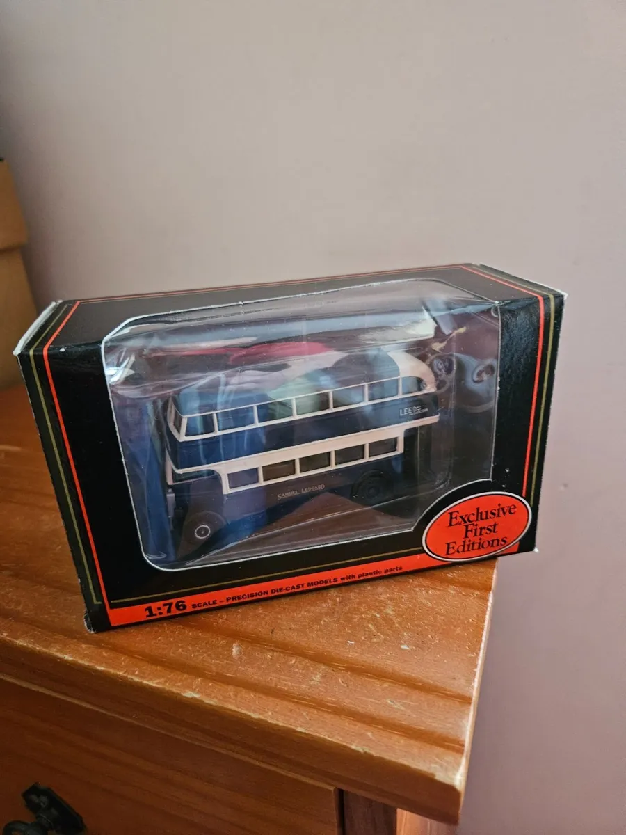 Corgi Bus - Image 1