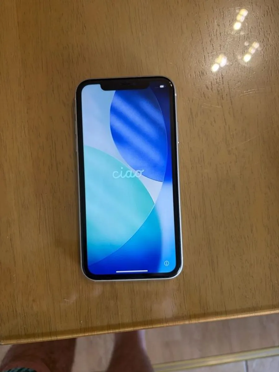 iphone - Image 1