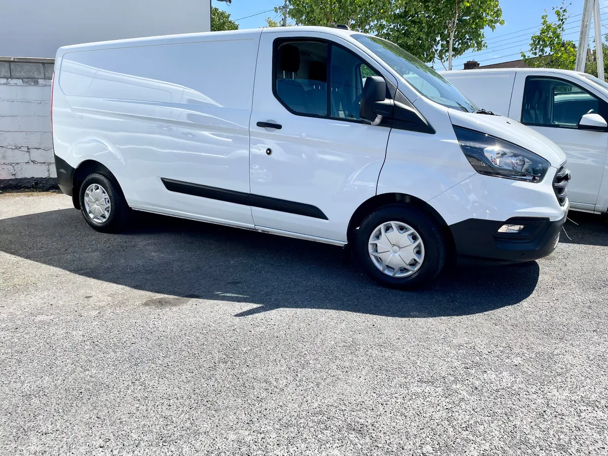 Ford Transit Custom 300L2 2.0TDCI 130PS LWB,2023 - Image 2