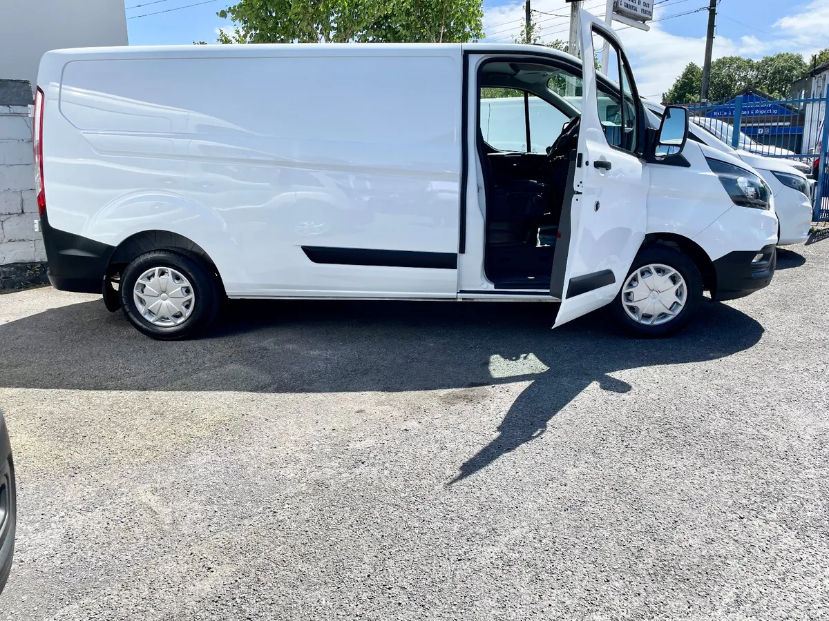 Ford Transit Custom 300L2 2.0TDCI 130PS LWB,2023 - Image 3