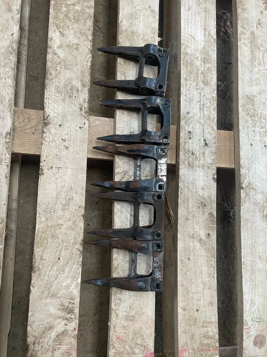 Schumacher Combine parts - Image 1