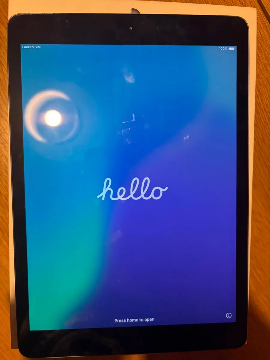 iPad 9 - 128gb 7th Generation - Image 2