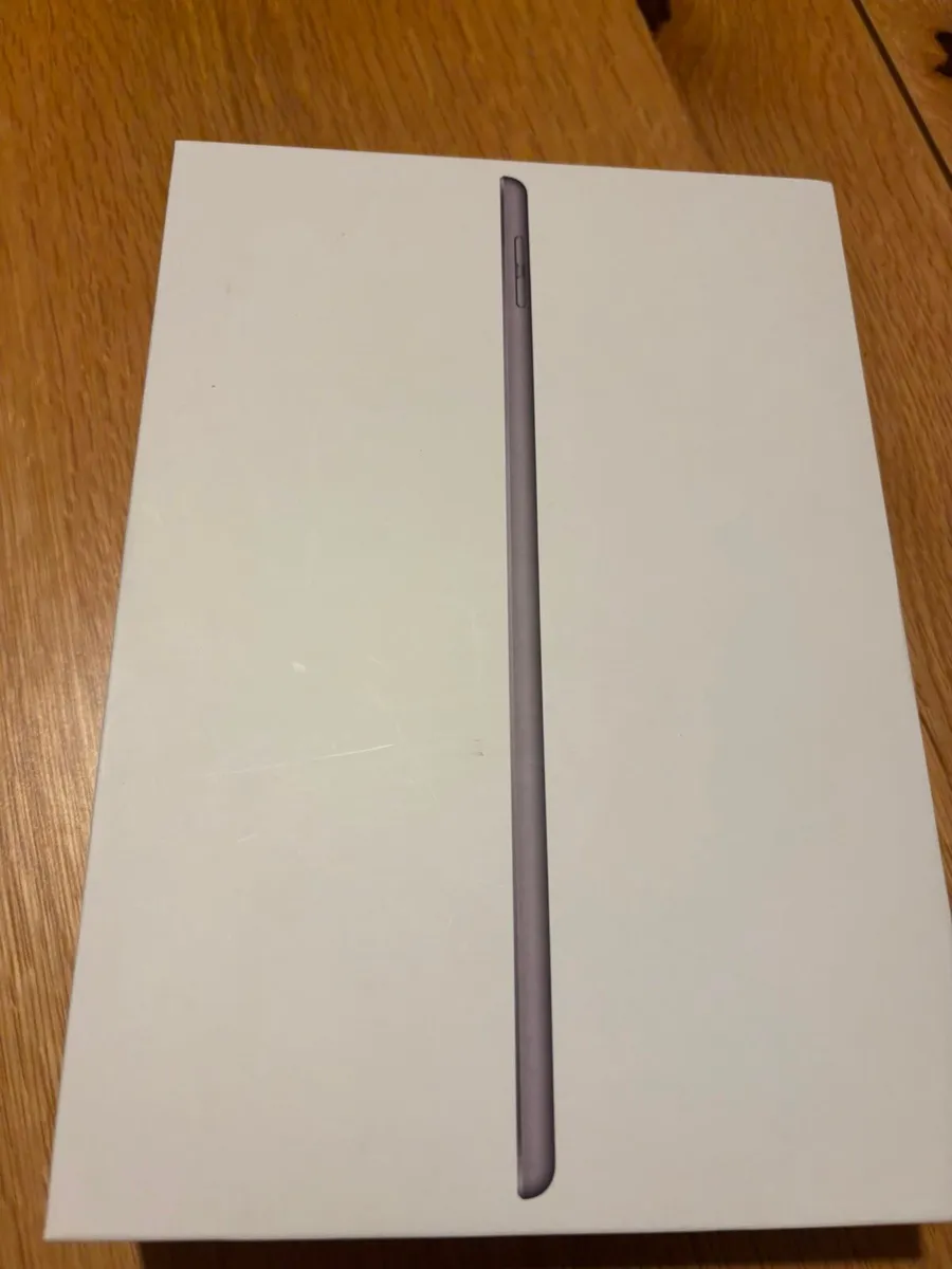 iPad 9 - 128gb 7th Generation - Image 4