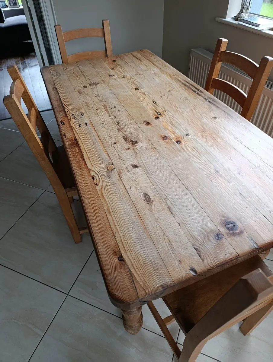 Oak table and 4 chairs - Image 1