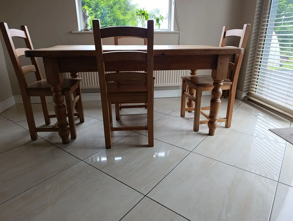 Oak table and 4 chairs - Image 2