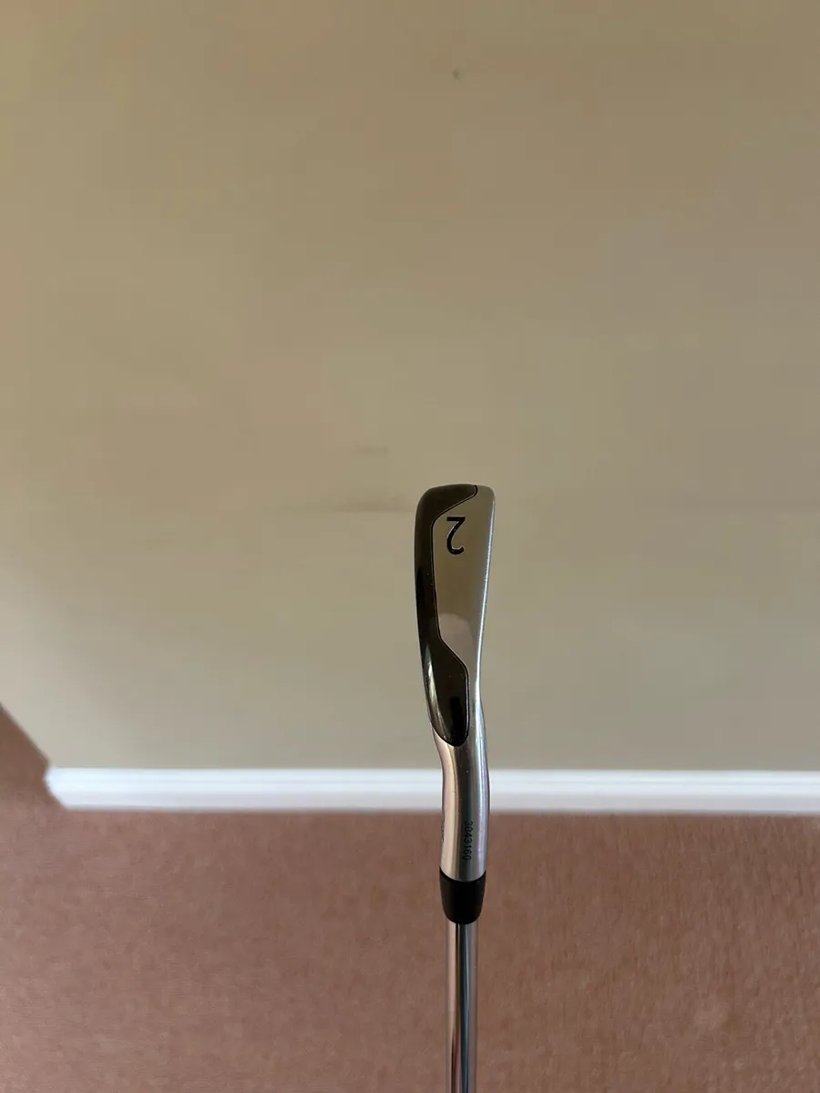 Titleist 2 iron - Image 2