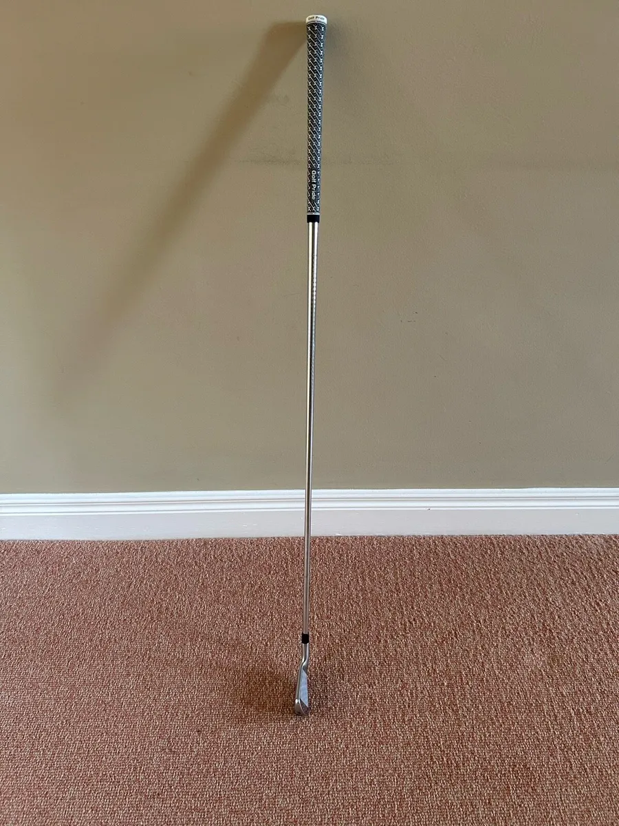 Titleist 2 iron - Image 3