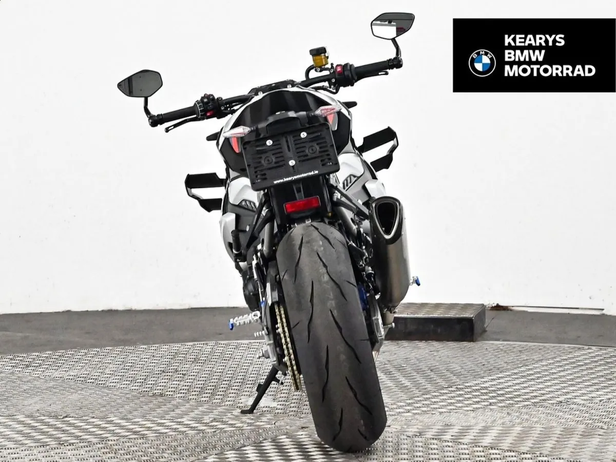 BMW M 1000 R Competition - Image 4