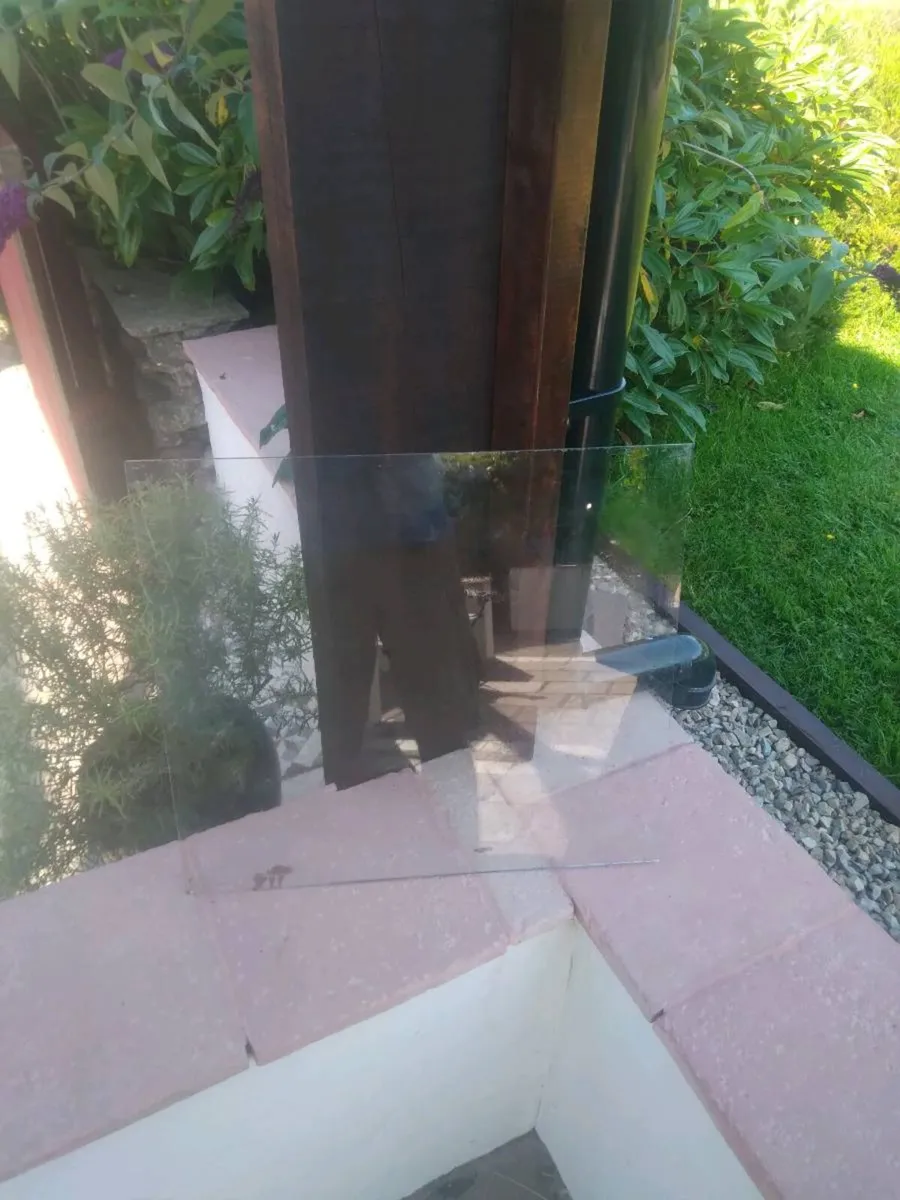 Greenhouse glass paynes - Image 1