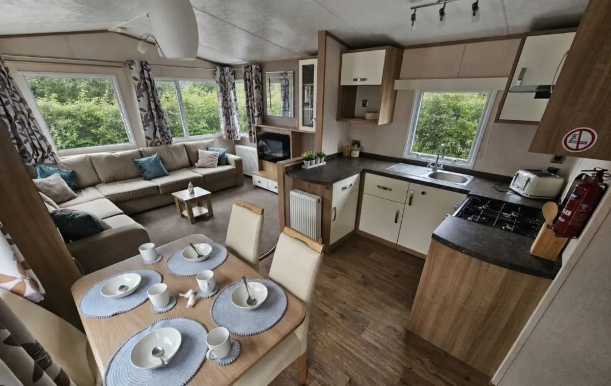 Mobile home - Image 1