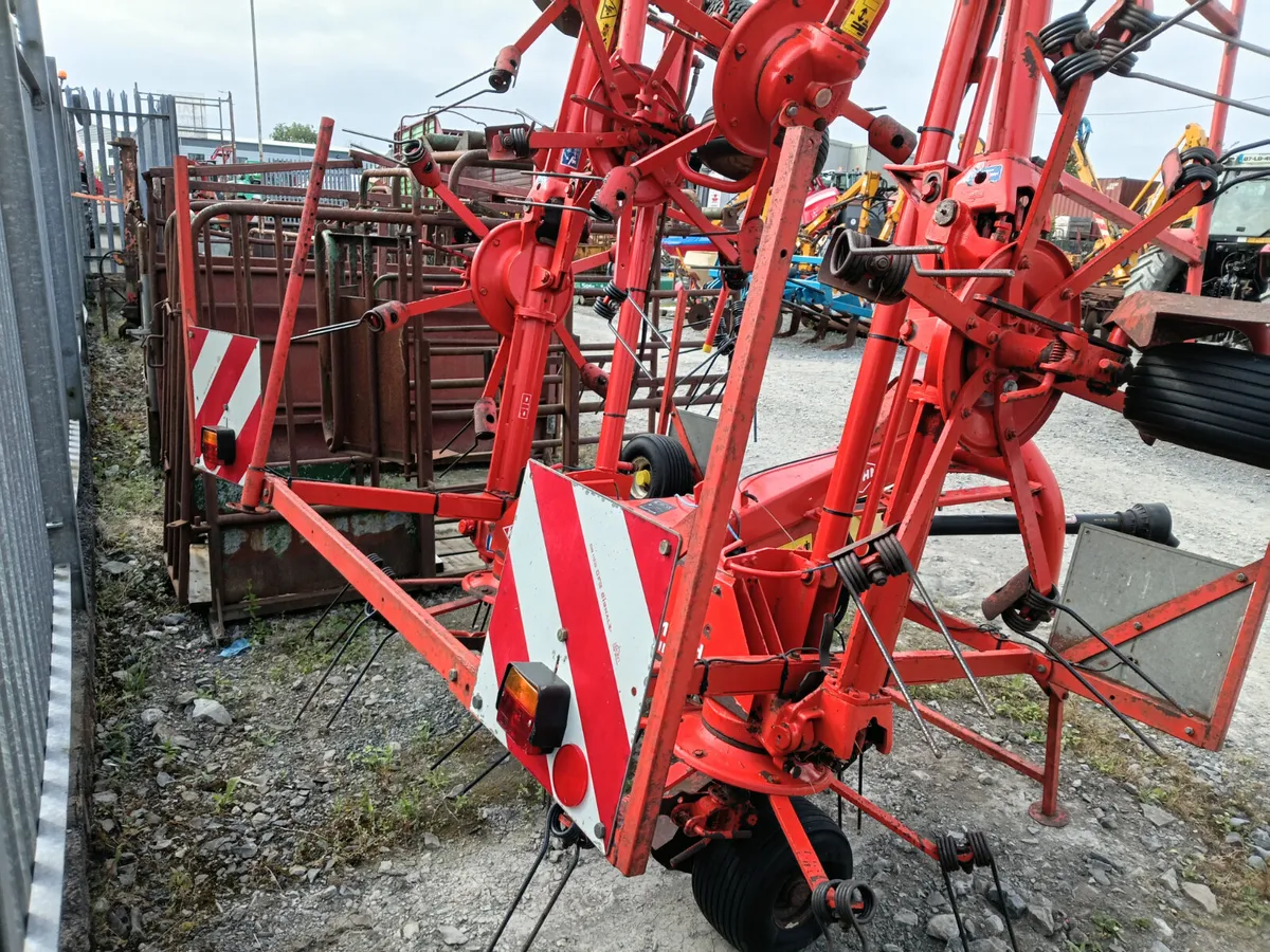 Kuhn GF8501 tedder - Image 3