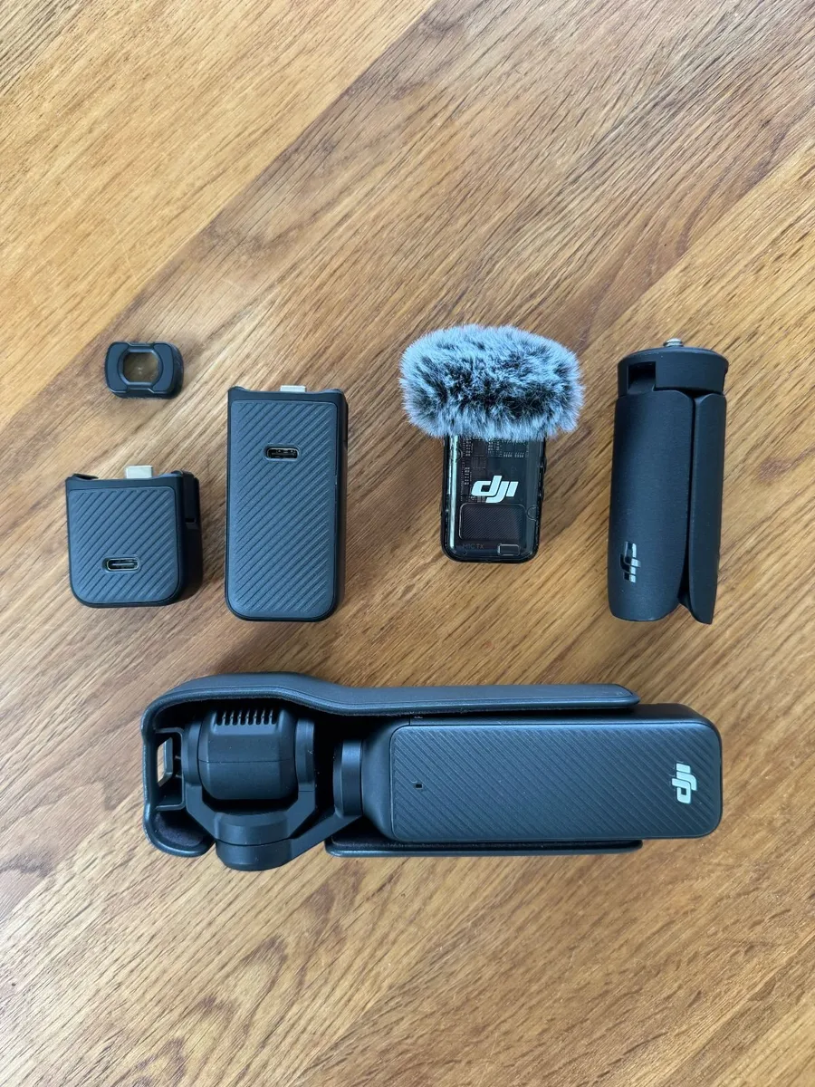 DJI Osmo Pocket 3 (Creator Combo) - Image 3