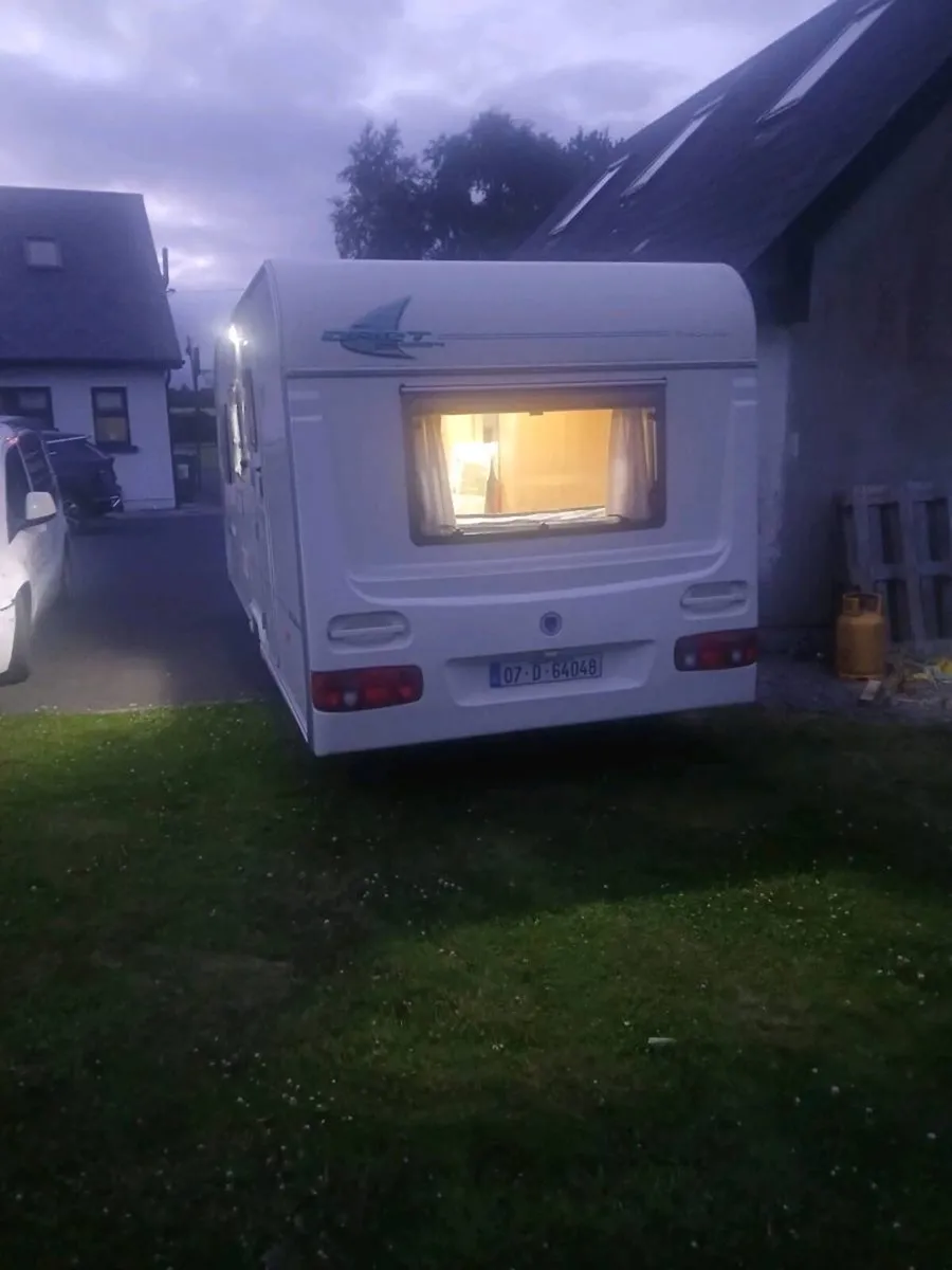 Caravan - Image 2