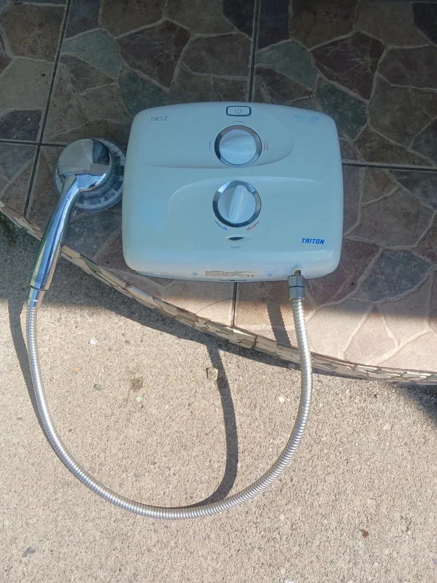 Triton t90z  electric shower