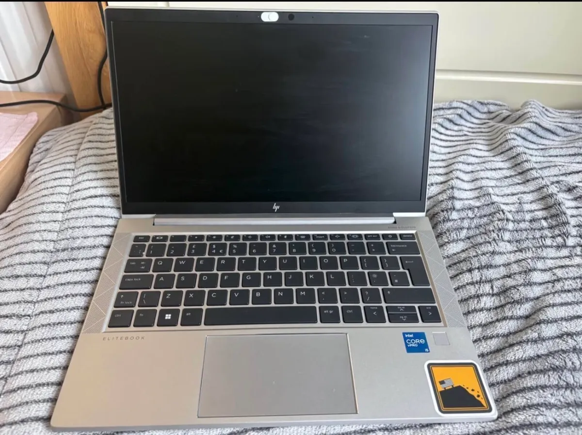 HP Elitebook 830 G8 i5 ( 11 gen ) - Image 2