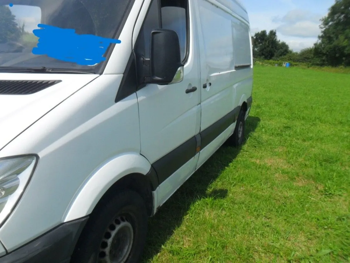 Mercedes-Benz Sprinter 2012 - Image 2