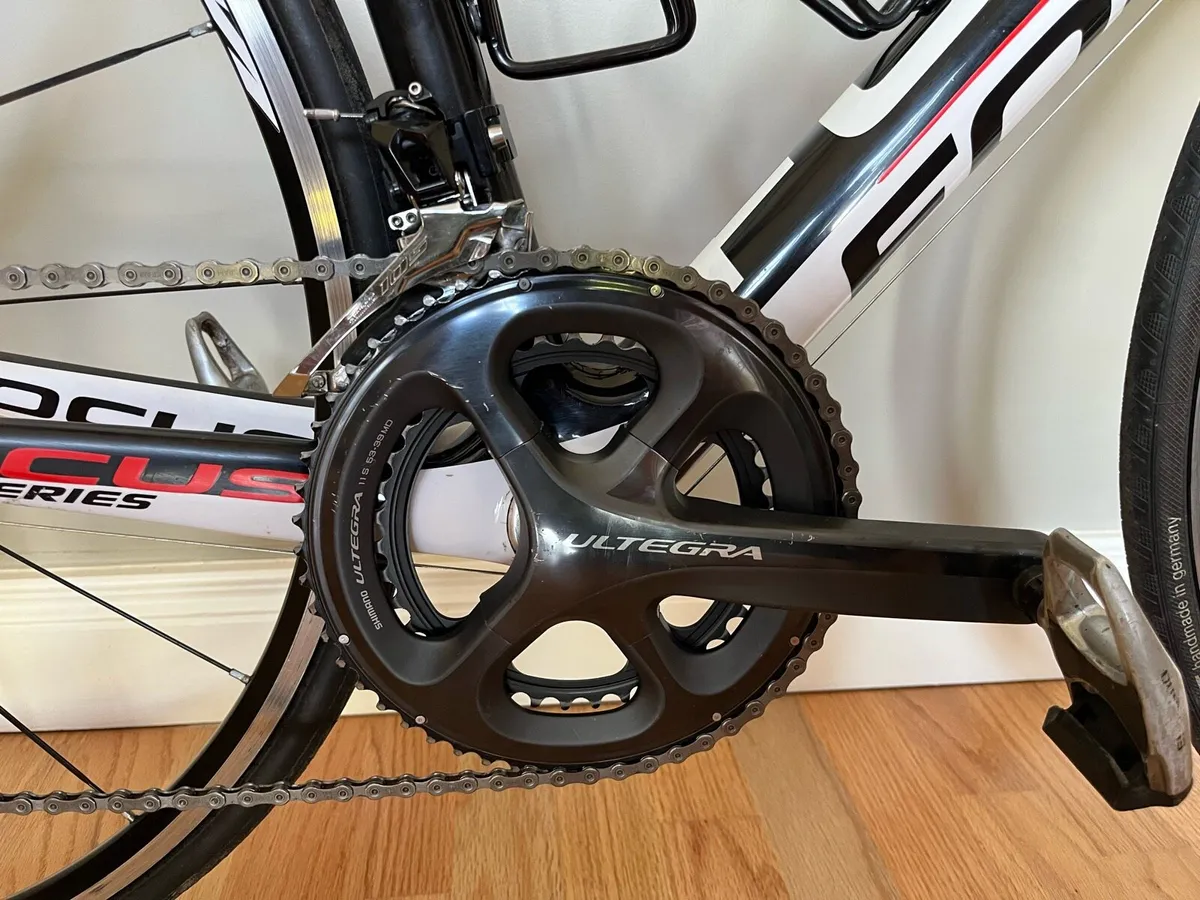 Focus Cayo Carbon Road Bike - Image 2