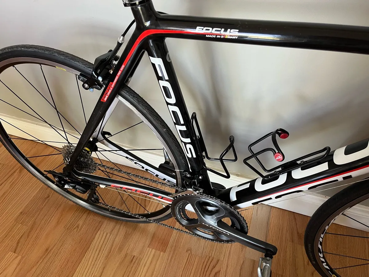 Focus Cayo Carbon Road Bike - Image 4