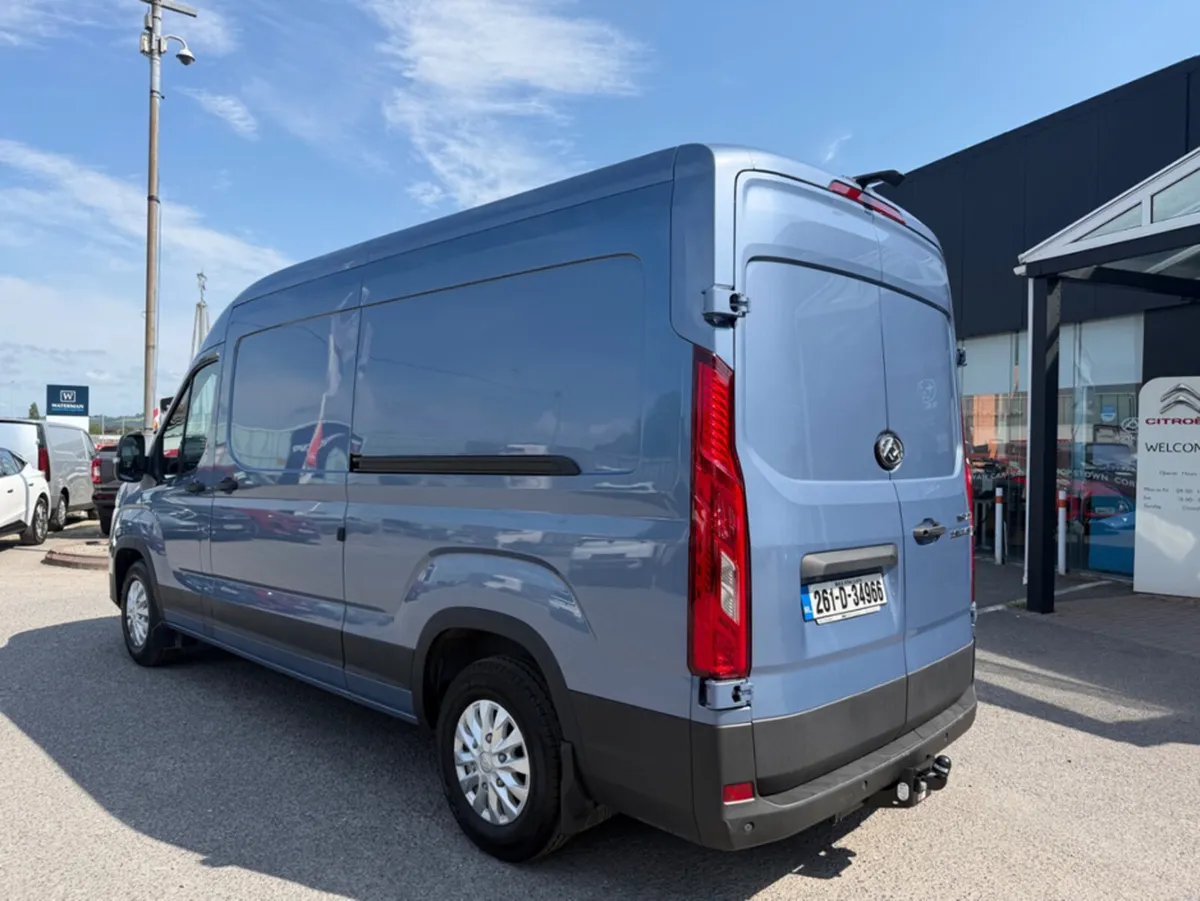 Maxus DELIVER 9 PV LH FWD LUXURY EVIE G - Image 3