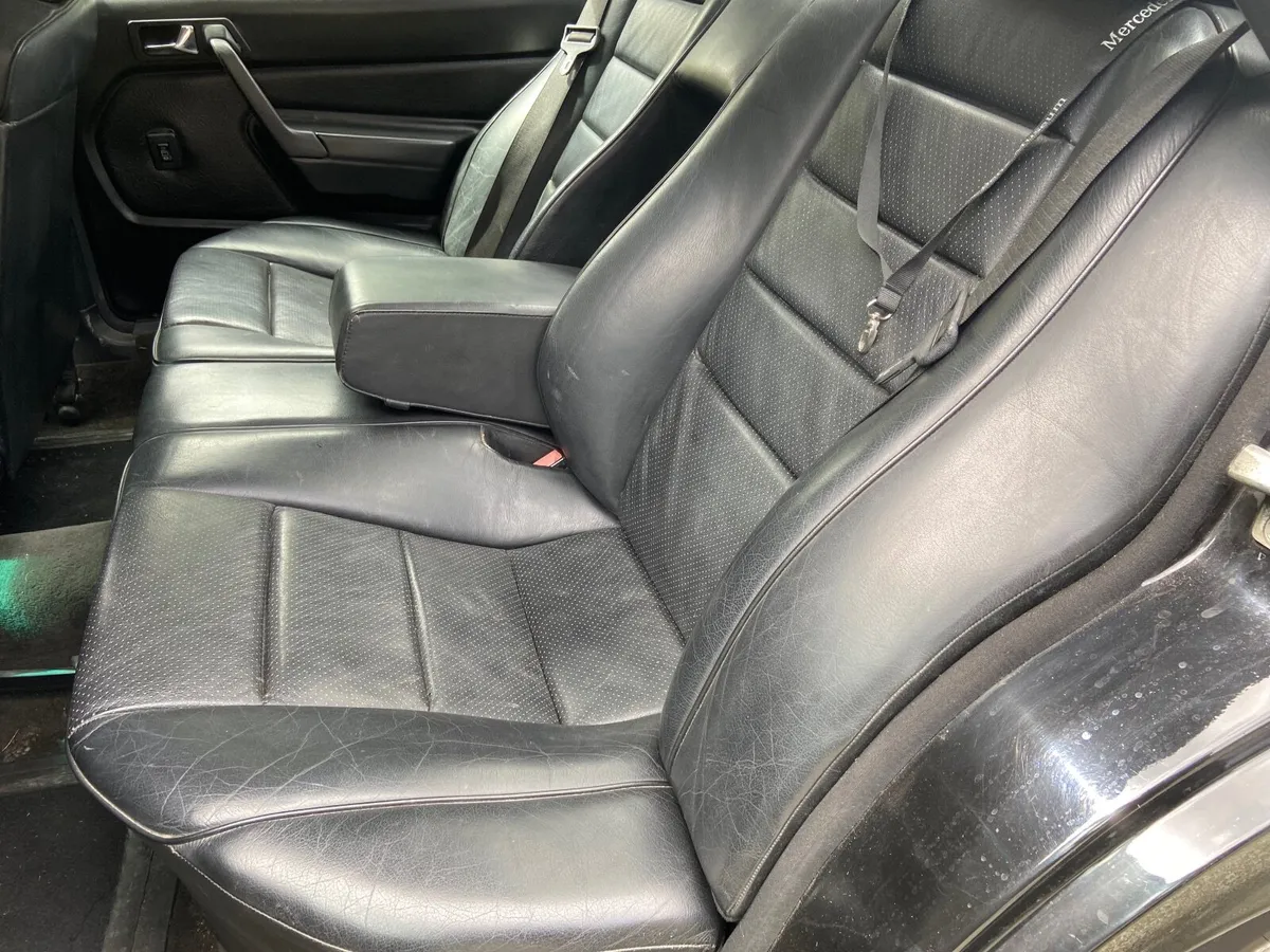 Mercedes 190E - Image 4