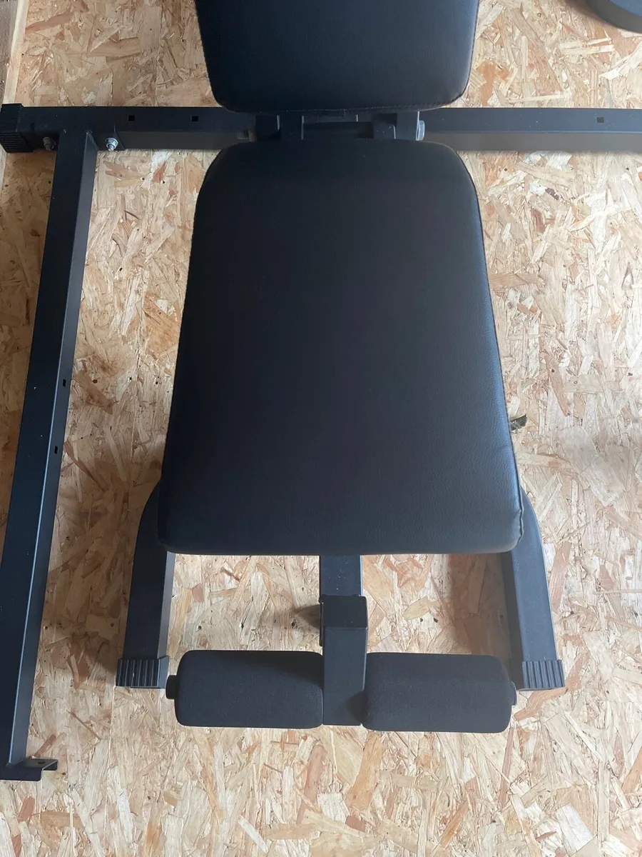 Power rack and bench - Image 3