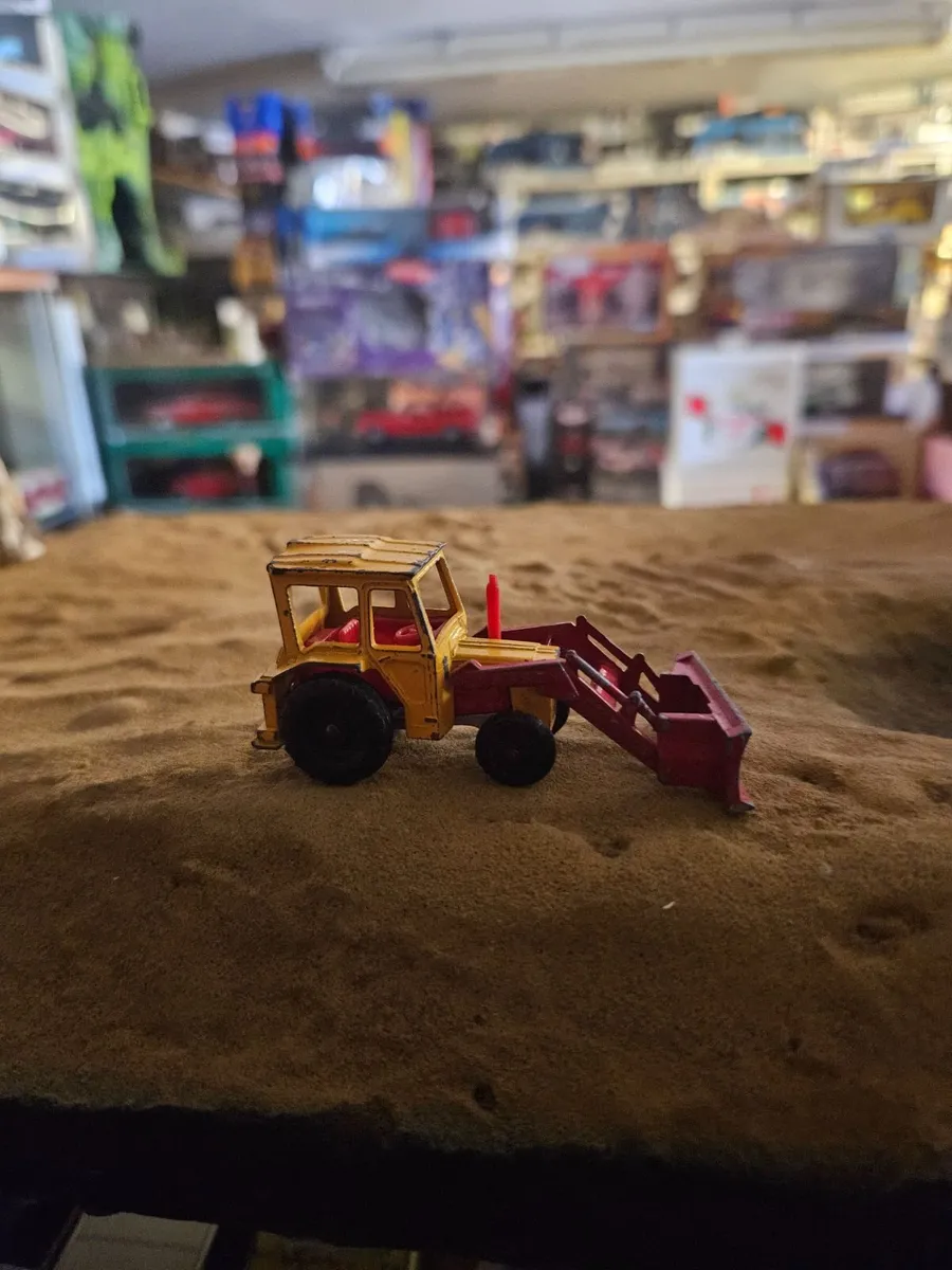 Corgi 1970's Tractor - Image 2