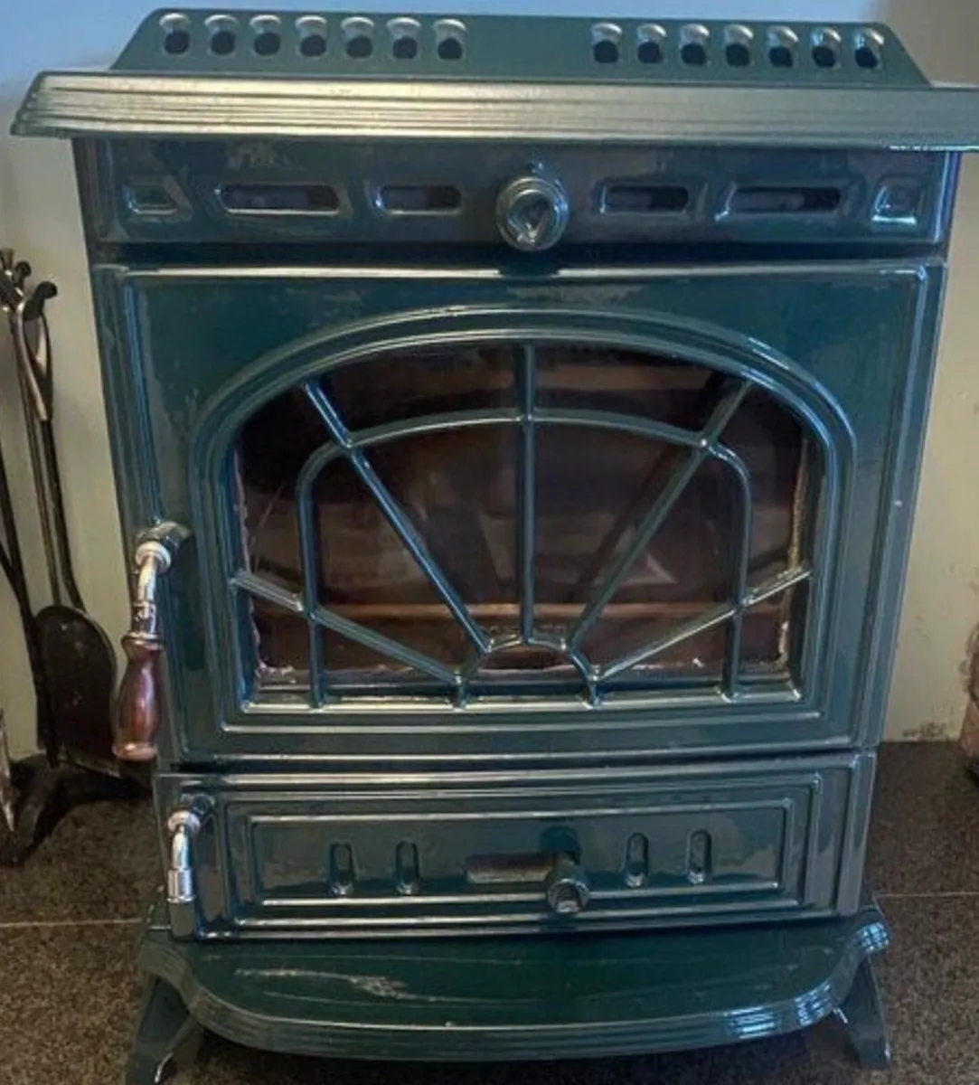 Stove green
