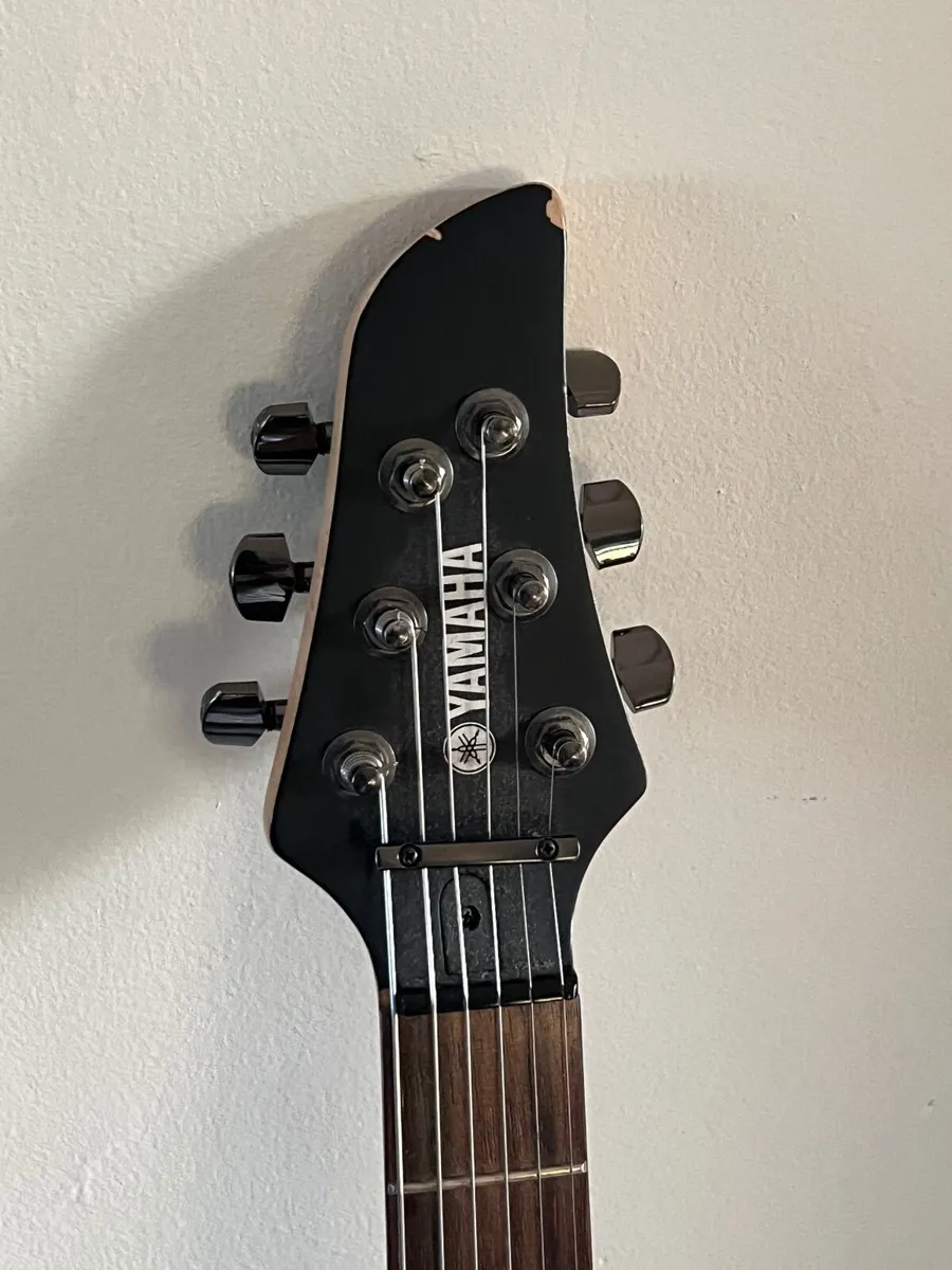 Yamaha Electric Guitar – Black – Excellent Conditi - Image 2