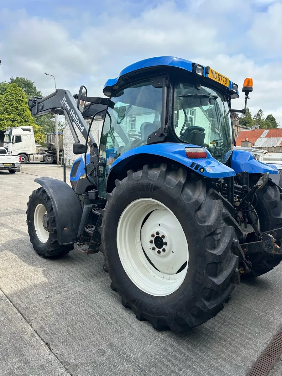 New Holland 6020 - Image 2