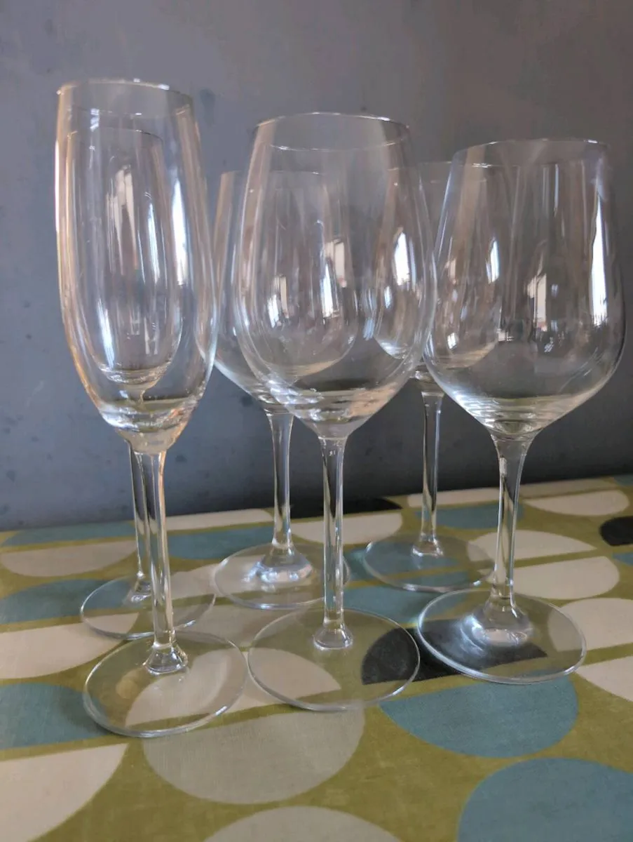 Tall glasses - Image 1