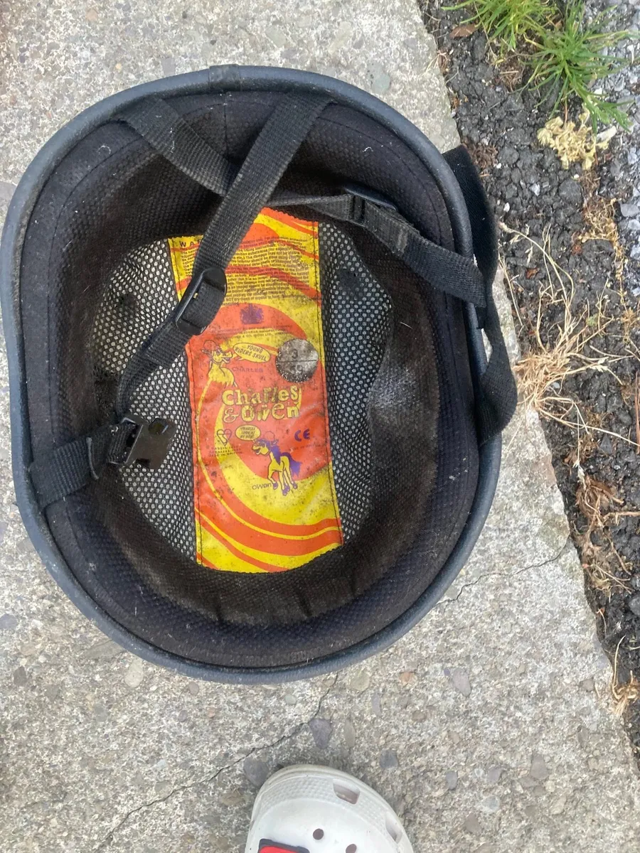 Riding hat - Image 2