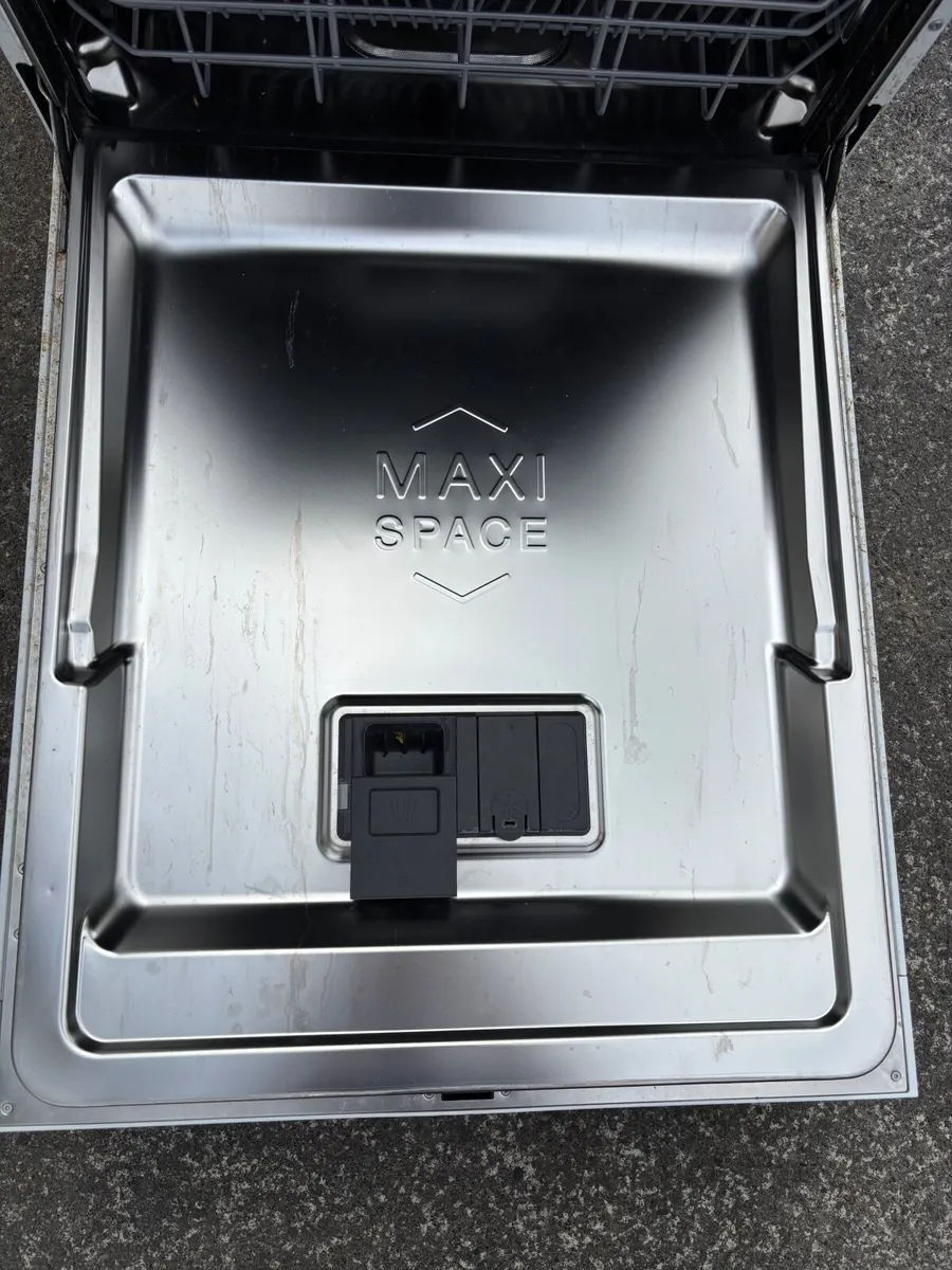 whirlpool dishwasher - Image 3