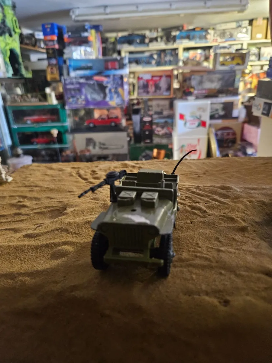 Dinky 1970's British Army Jeep SAS - Image 3