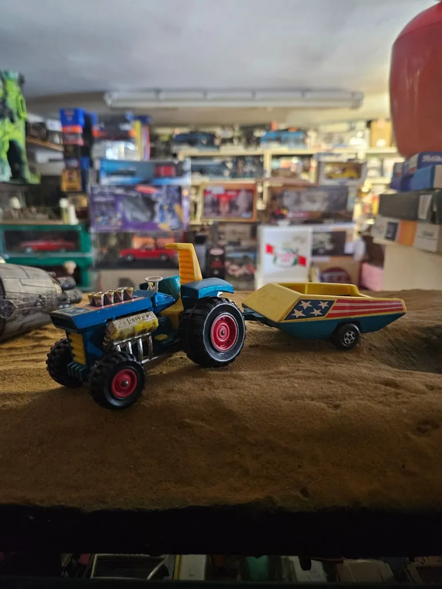 Matchbox Superkings Tractor and Trailer - Image 1