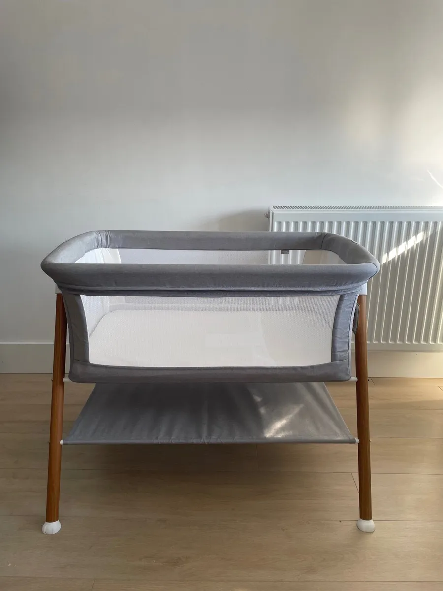 Babylo You and Me Baby Crib - Image 1