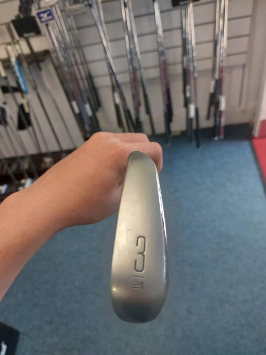 Wilson staff model 3 iron - Image 2