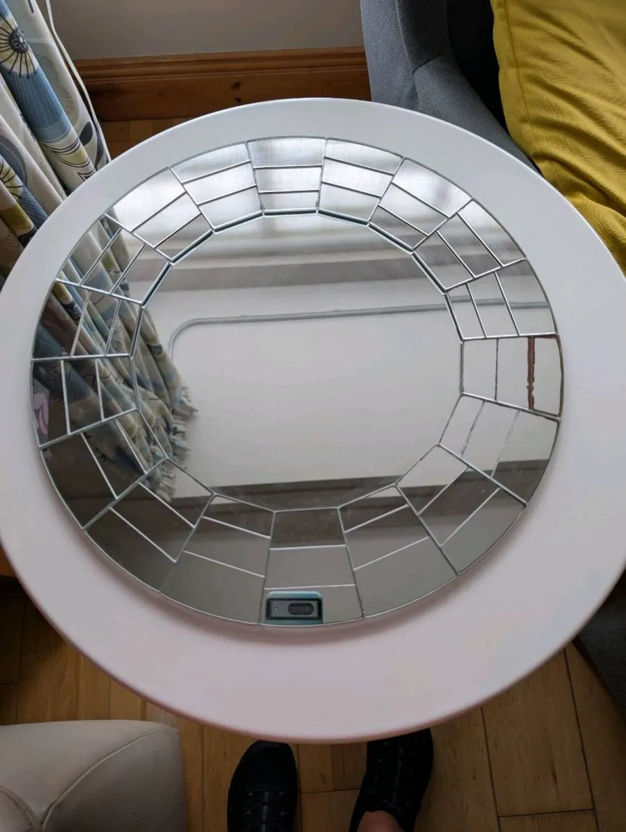 Mirror - Image 1
