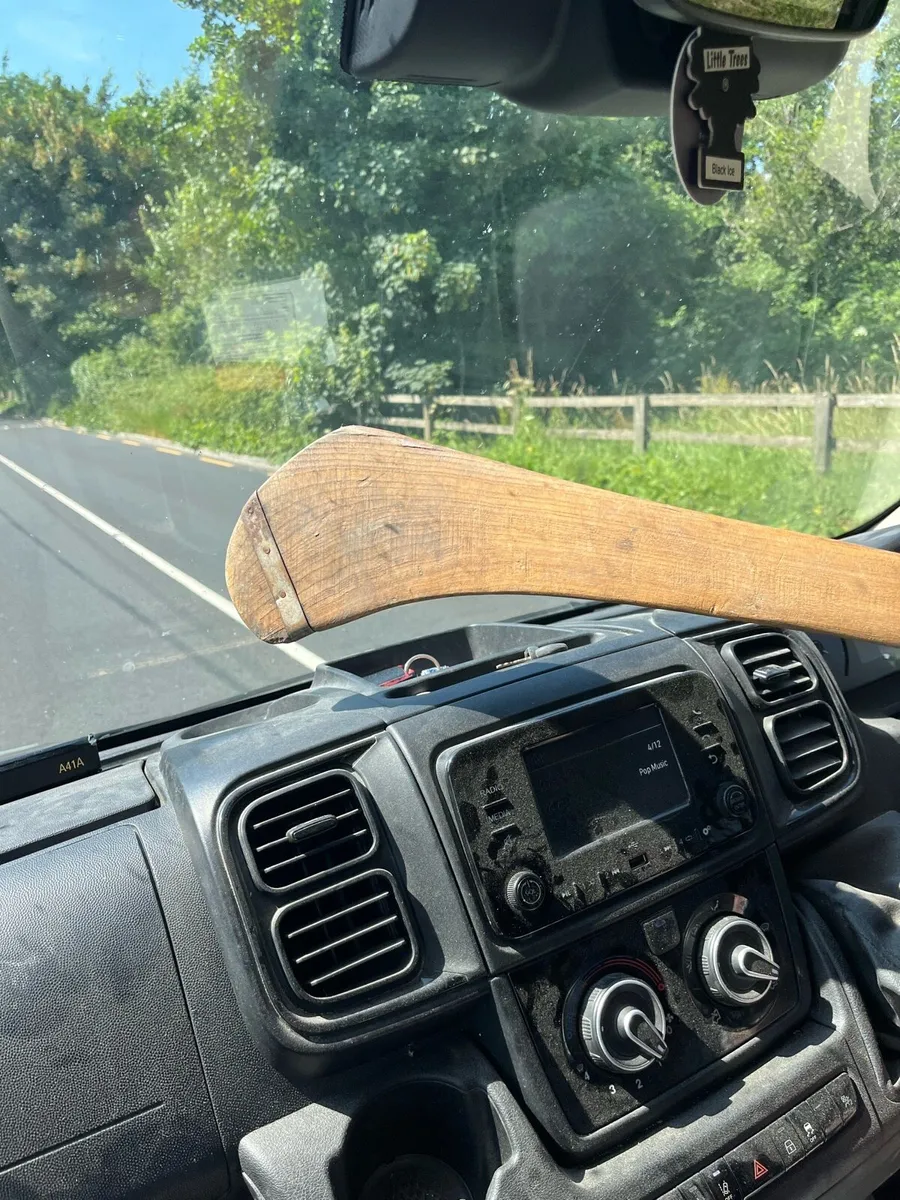 Old hurl - Image 2