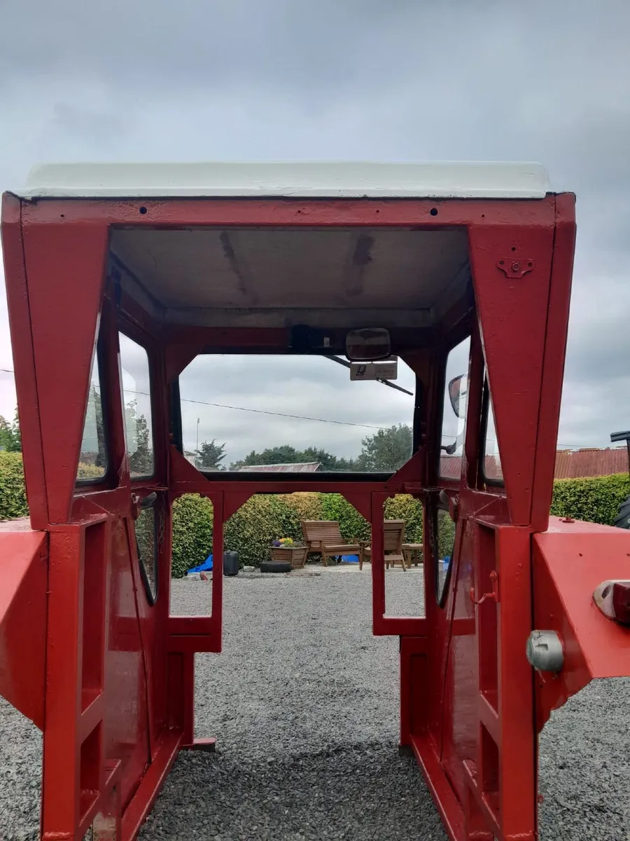 Duncan cab Massey Ferguson 135 or 35 - Image 2
