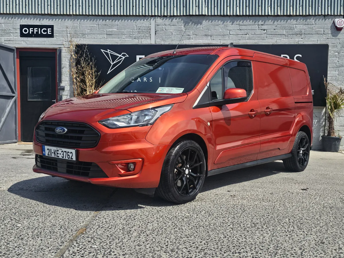 TRANSIT CONNECT LTD // IMMACULATE VAN - Image 3