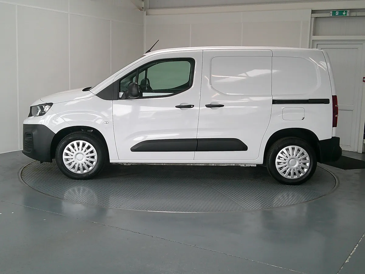 Peugeot Partner 2023 - Image 4